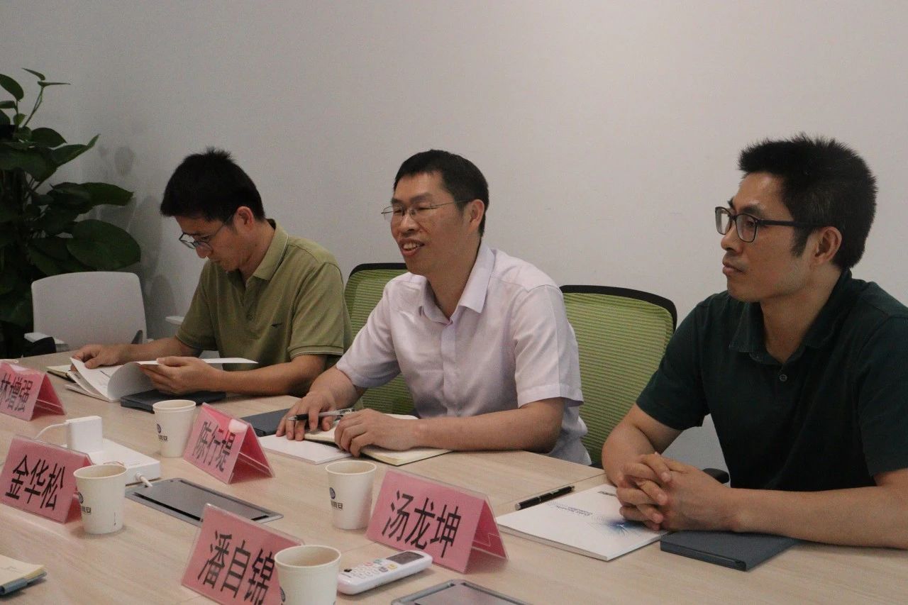 a3570ababf1a35e99223e5a43e331009.jpg a3570ababf1a35e99223e5a43e331009.jpg