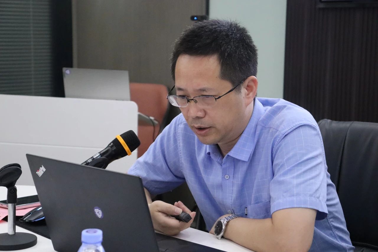 ae75f8b5b0120acbce751d29dbf0dd57.jpg ae75f8b5b0120acbce751d29dbf0dd57.jpg